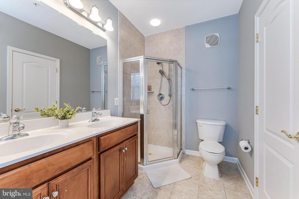 22681 SETTLERS TRAIL TERRACE
