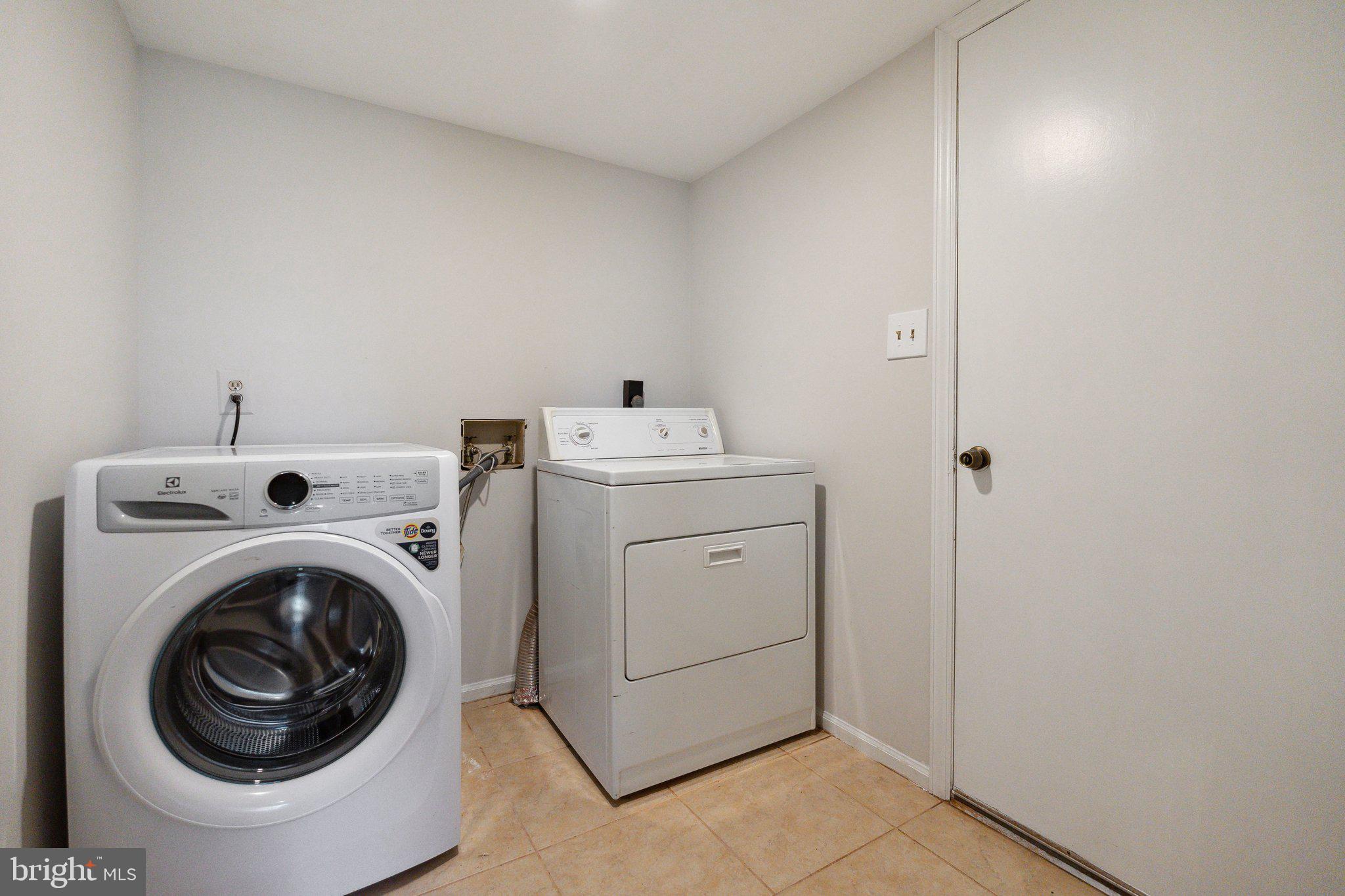 10241 BATTLEFIELD DRIVE