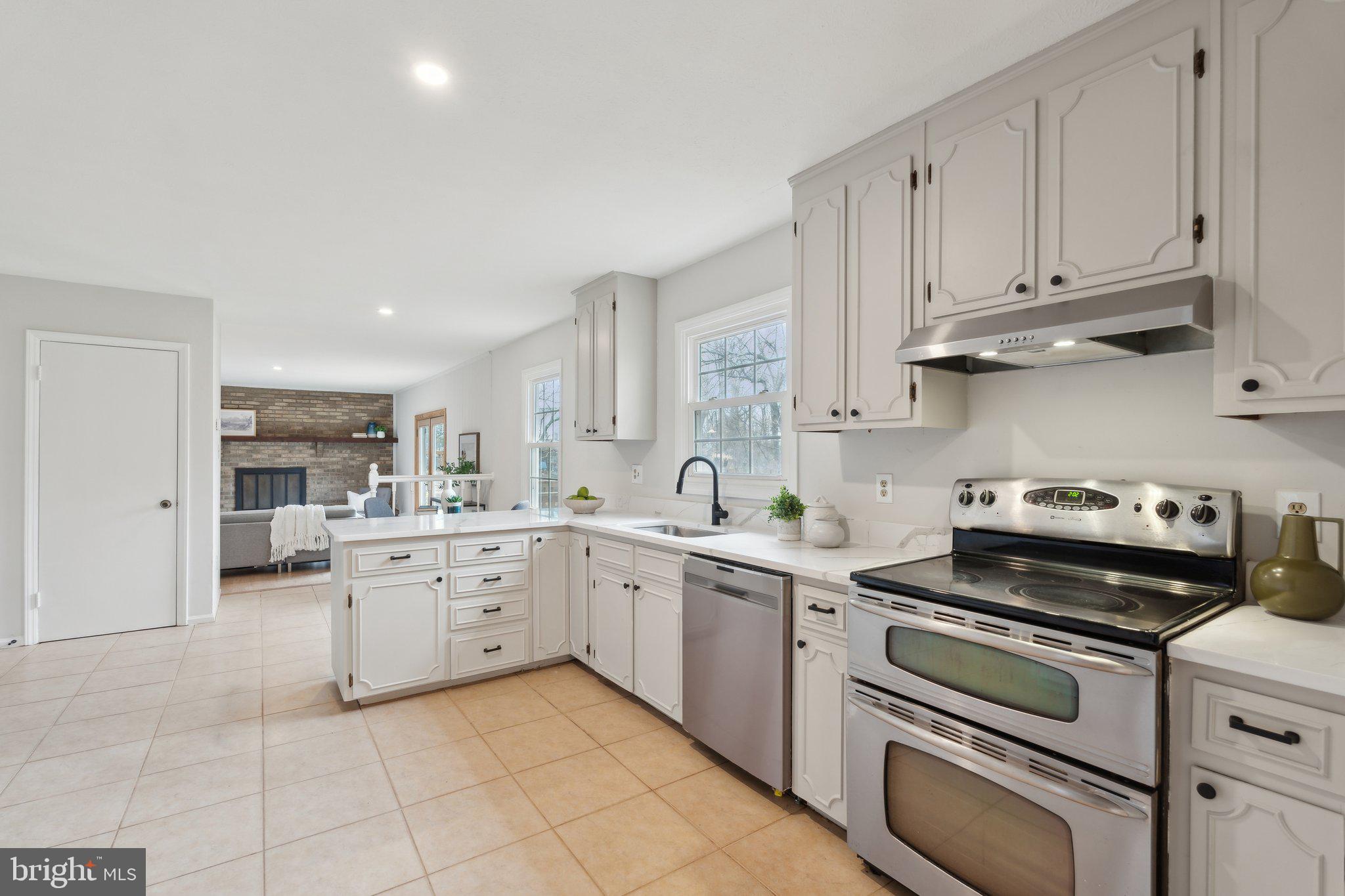 10241 BATTLEFIELD DRIVE