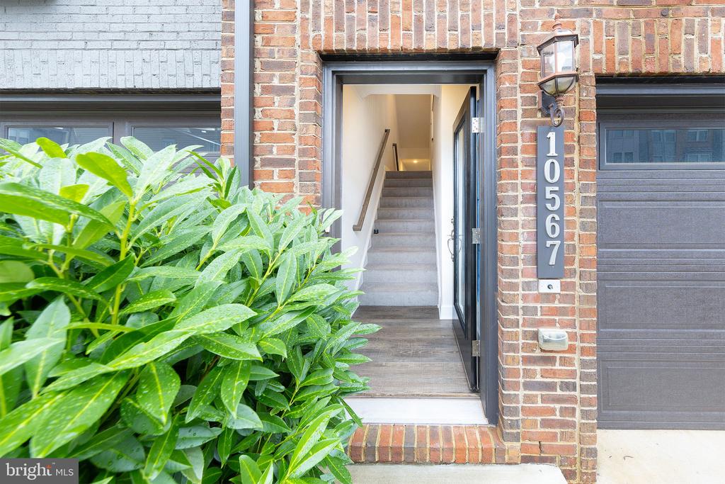 10567 Ratcliffe Trl