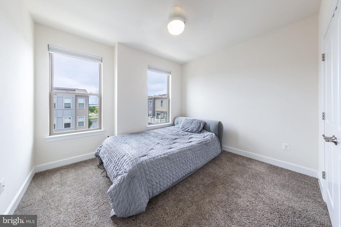 10567 Ratcliffe Trl