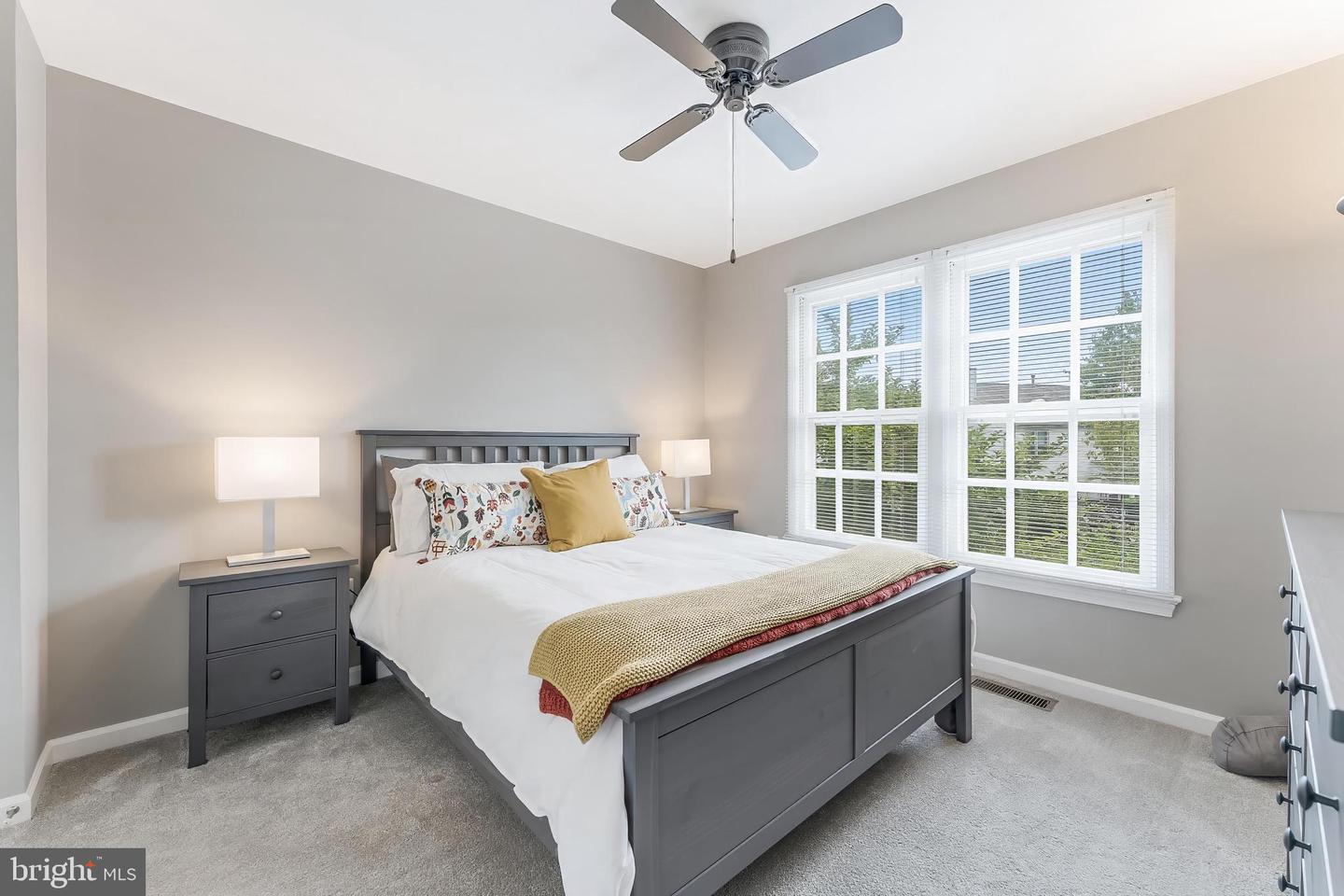 10176 Strawflower Ln