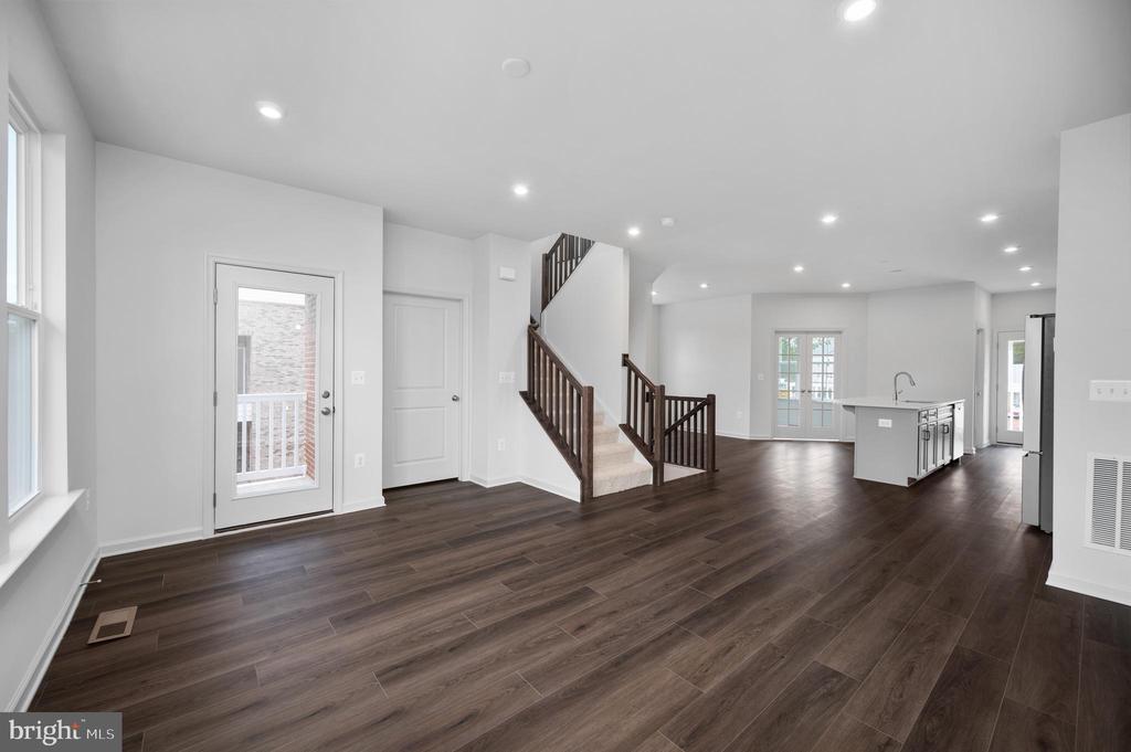 10118 QUEENS WAY