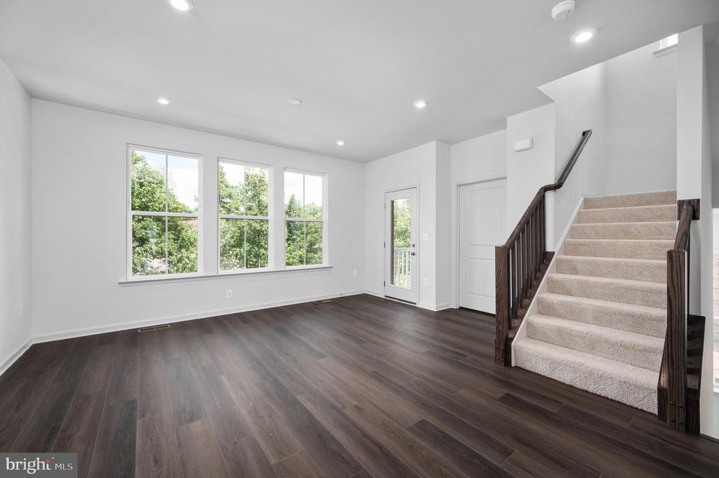 10118 QUEENS WAY