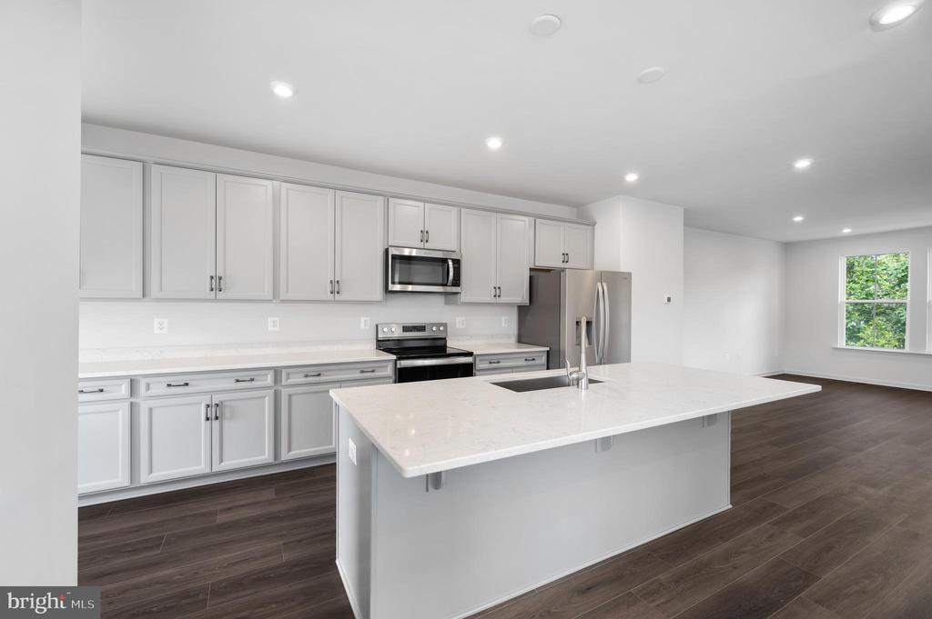 10118 QUEENS WAY