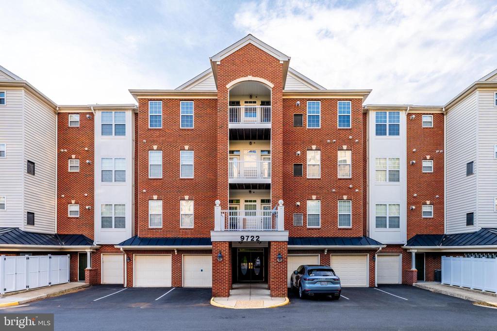 9722 Holmes Pl #Unit 301