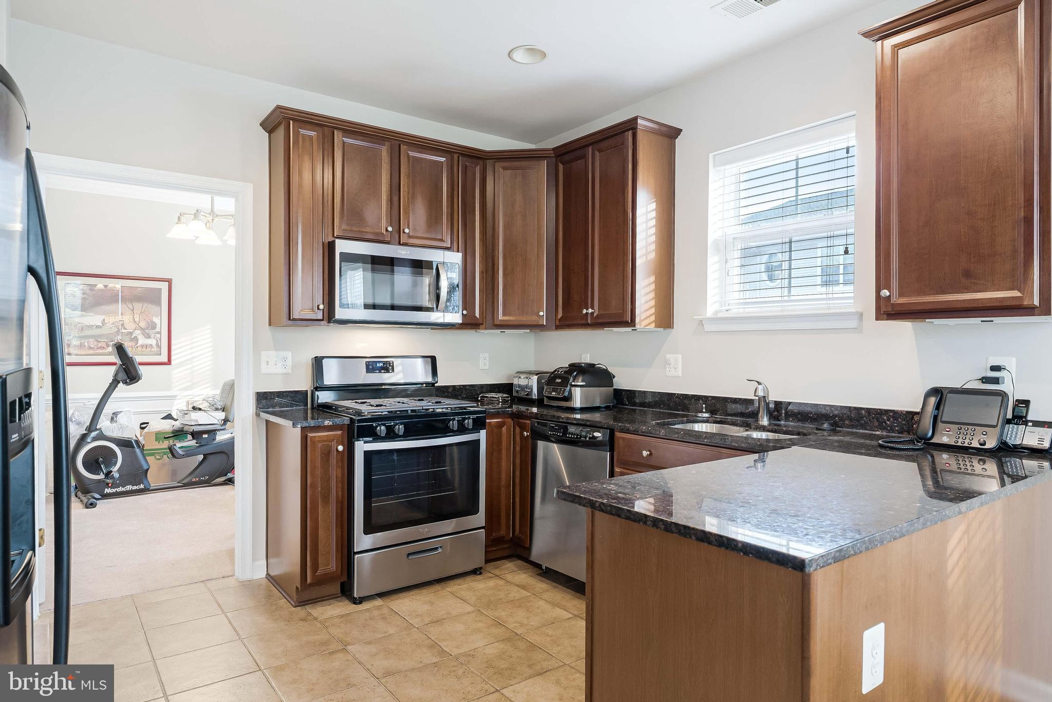 9722 Holmes Pl #Unit 301