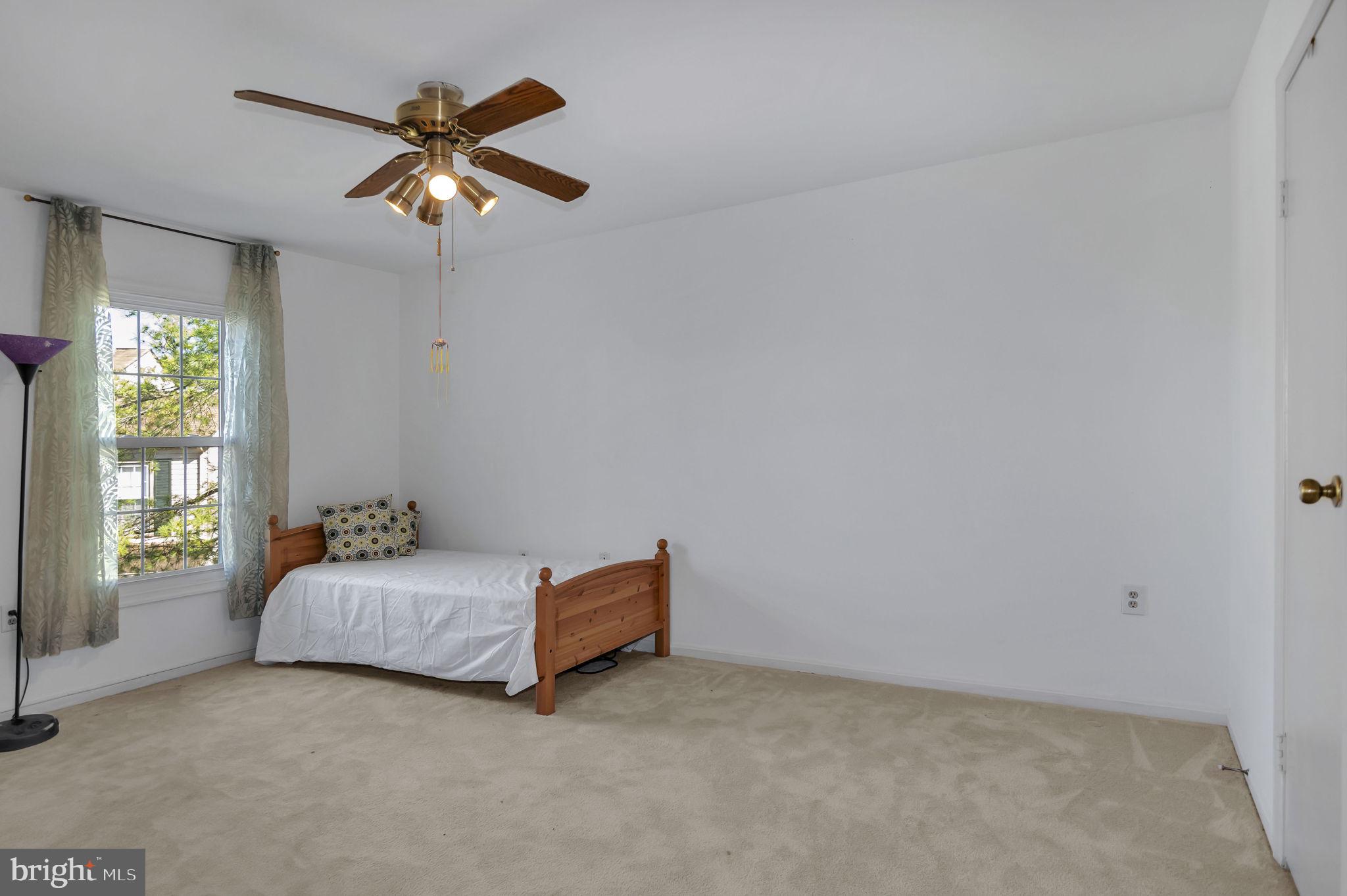 7561 Belle Grae Dr