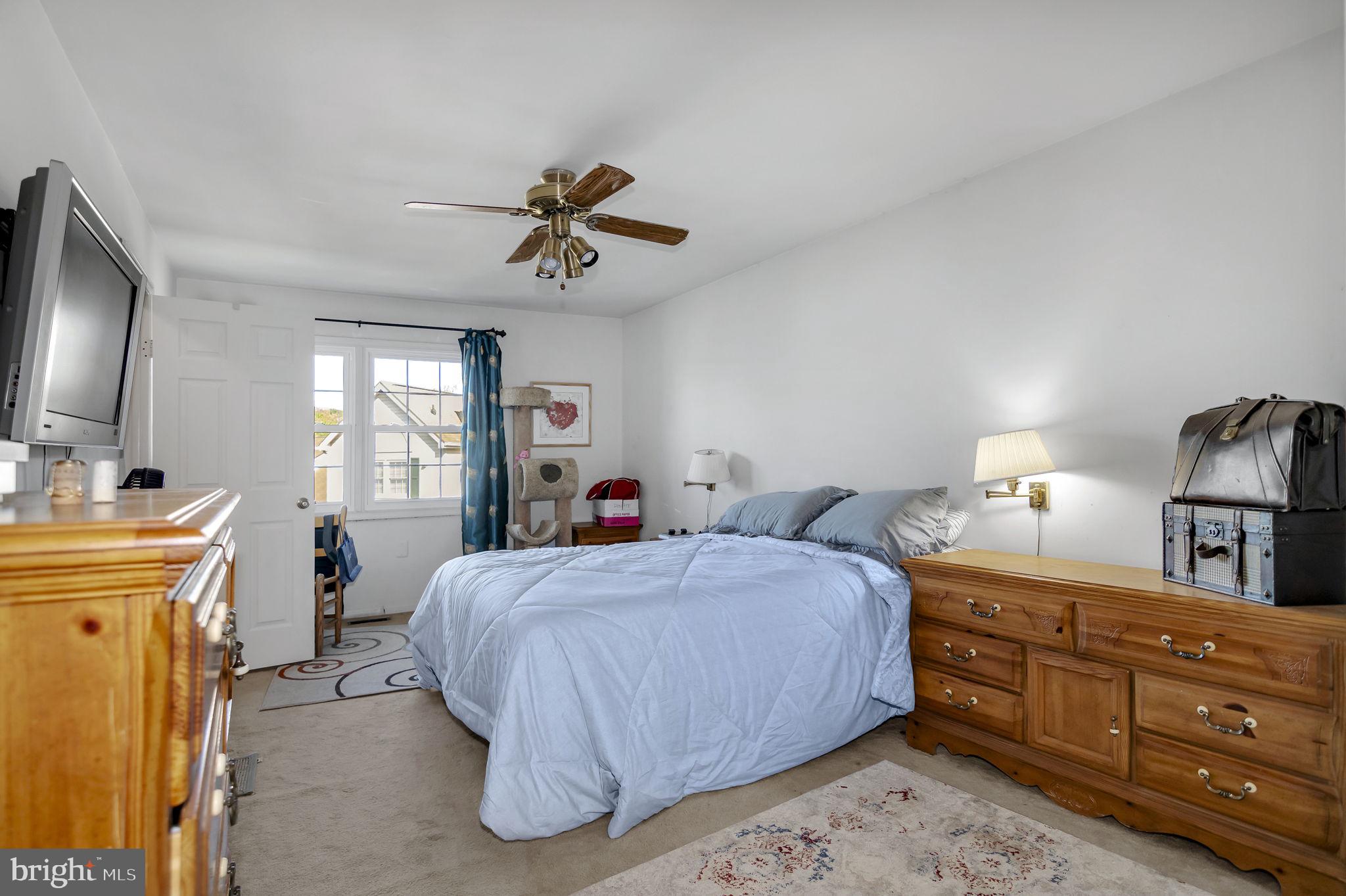 7561 Belle Grae Dr