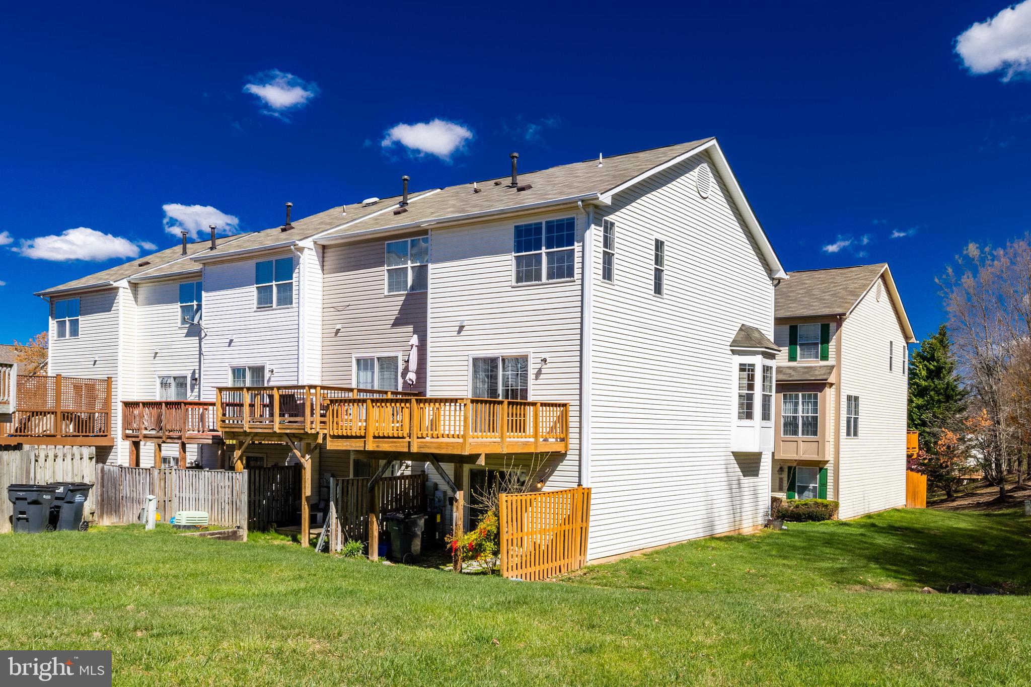 3581 Sherbrooke Cir