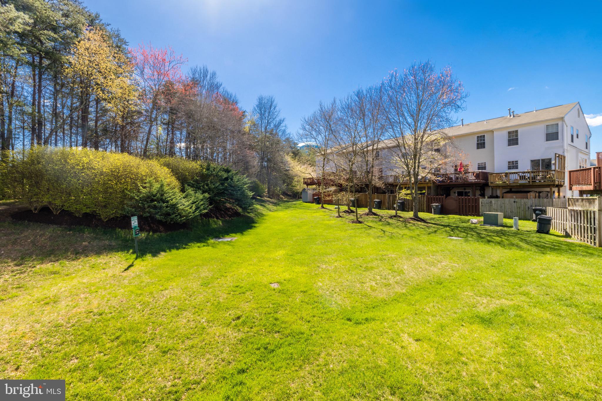 3581 Sherbrooke Cir