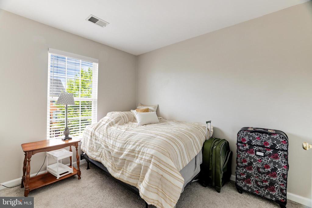 6603 Parville Loop