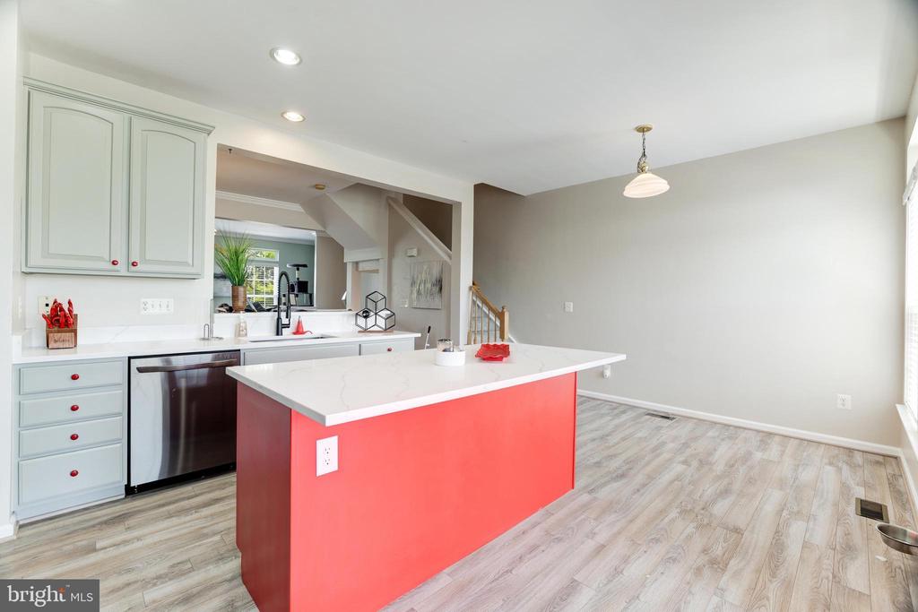 6603 Parville Loop