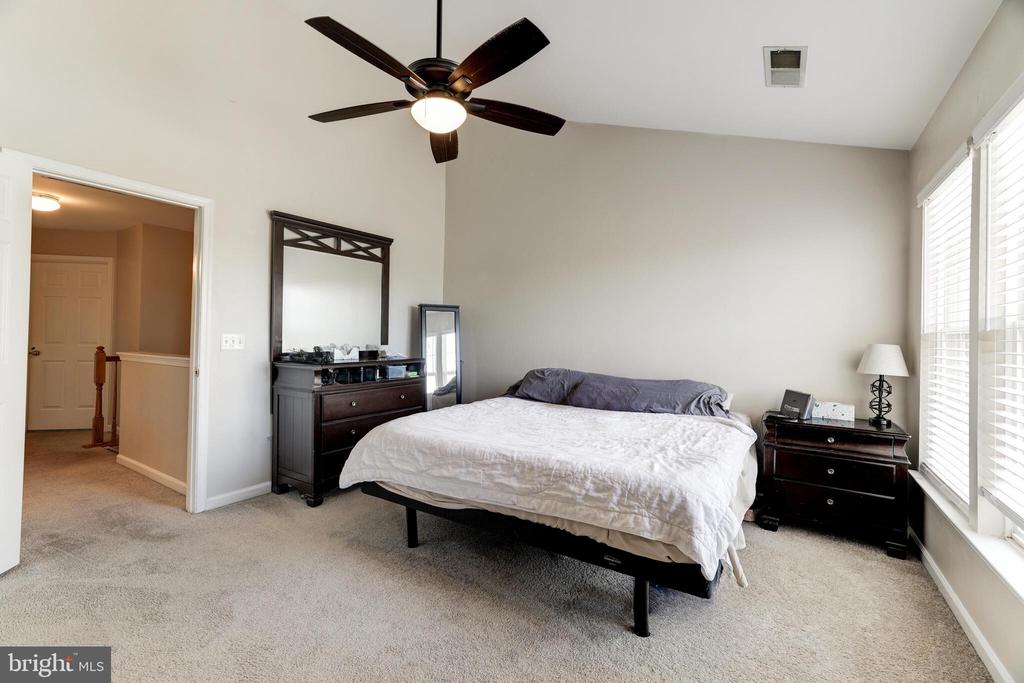 6603 Parville Loop
