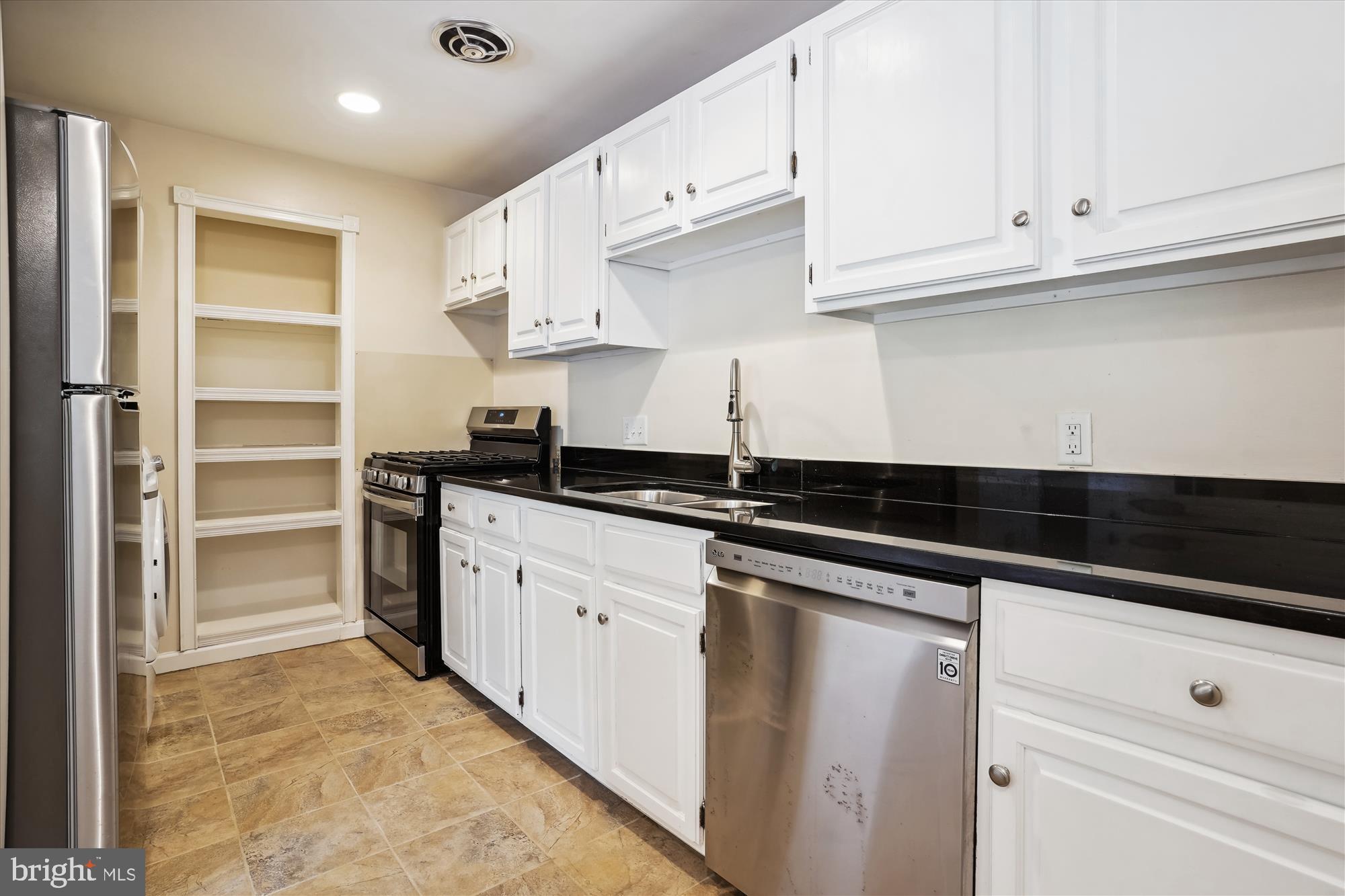 12703 Gordon Blvd #21