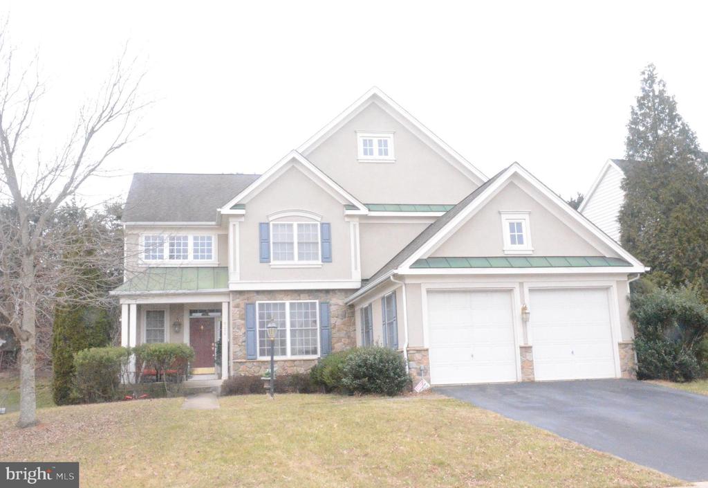 9234 RAINBOW FALLS DR