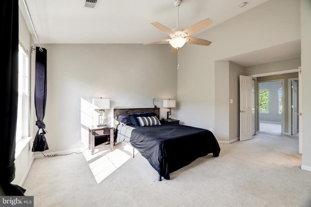 7024 Sauvage Ln