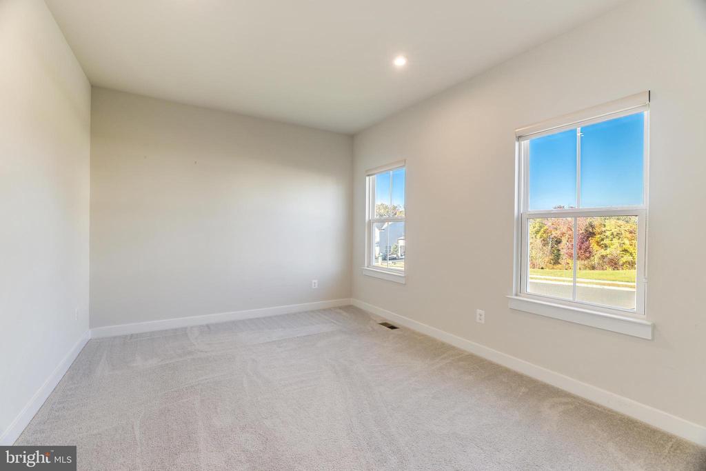 15191 Haymarket Landing Dr