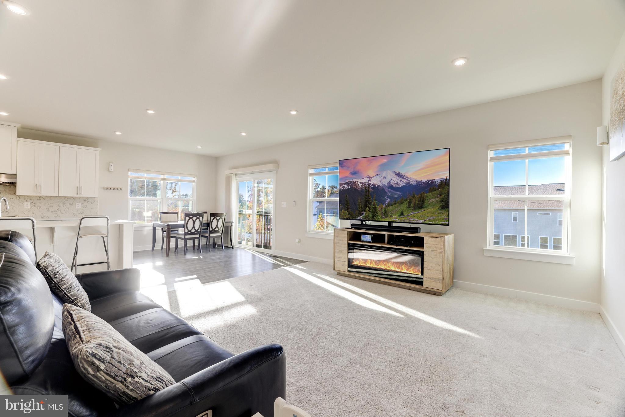 15191 Haymarket Landing Dr