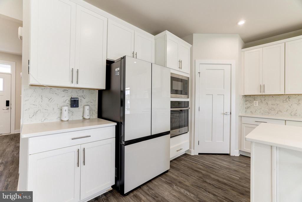 15191 Haymarket Landing Dr