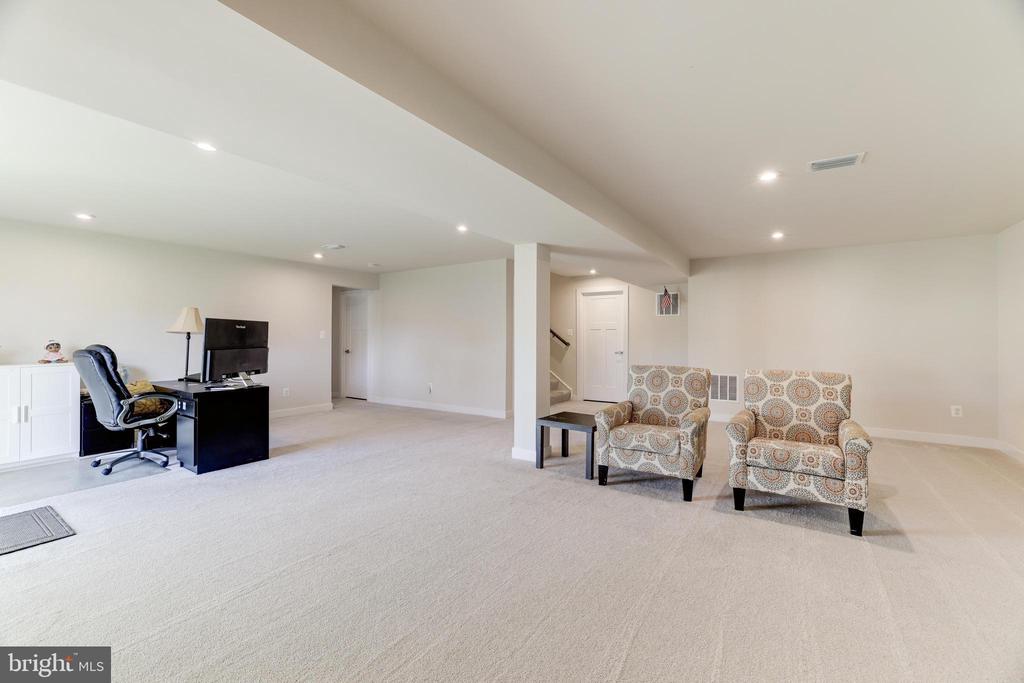 15191 Haymarket Landing Dr