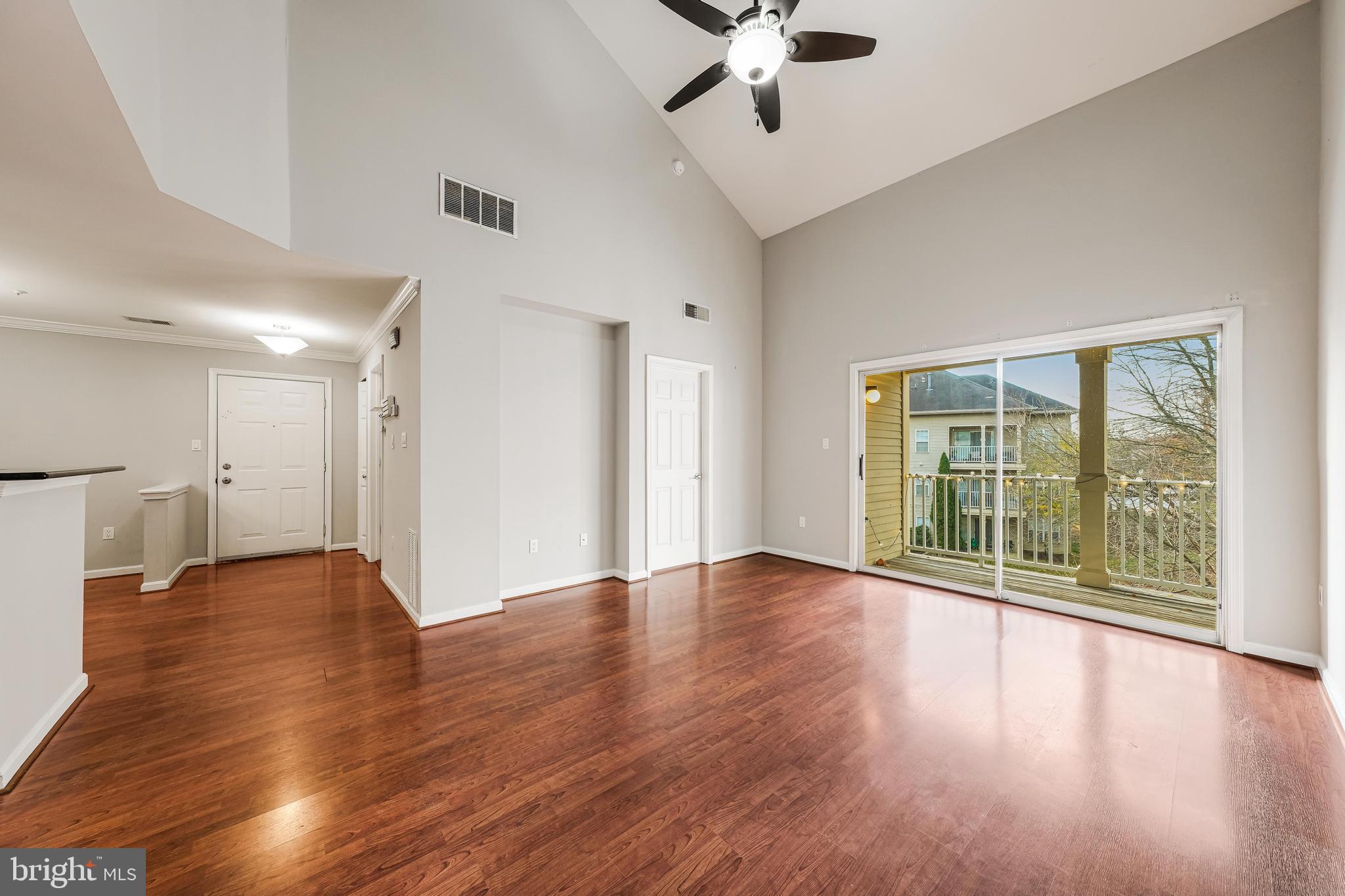 1031 Gardenview Loop #303