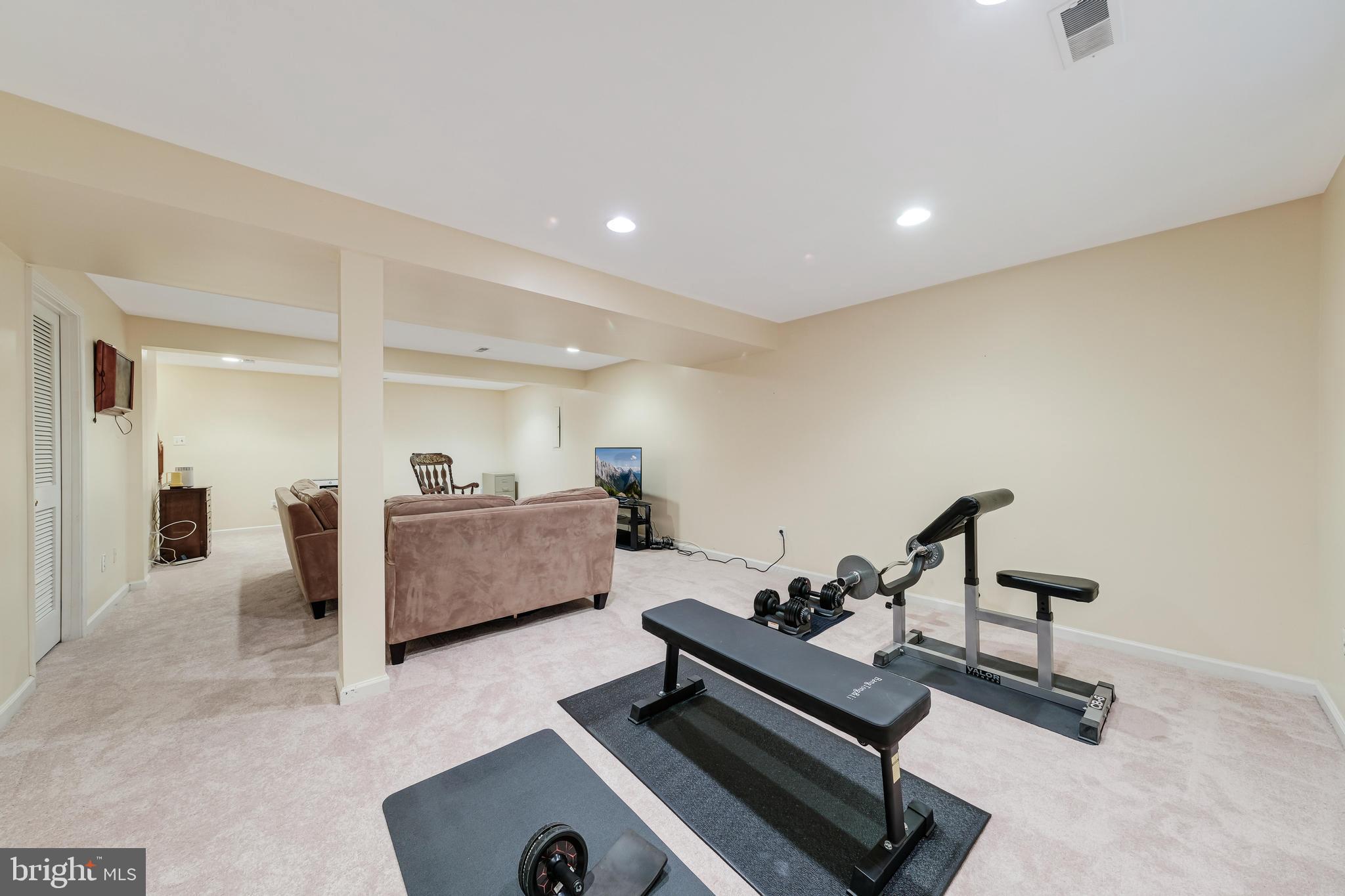 5661 Assateague Pl