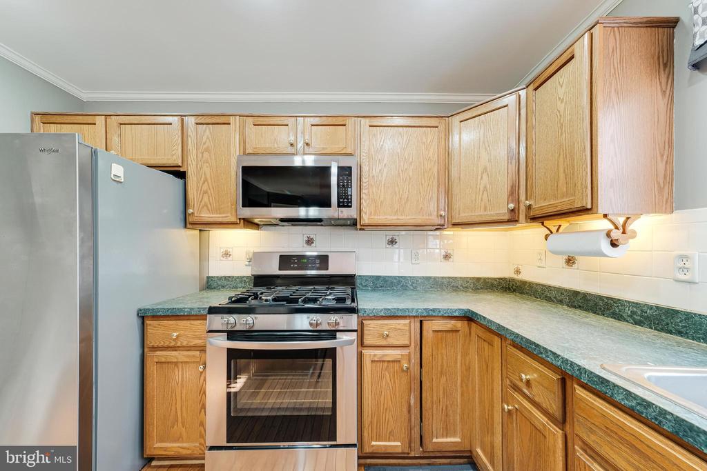 5661 Assateague Pl