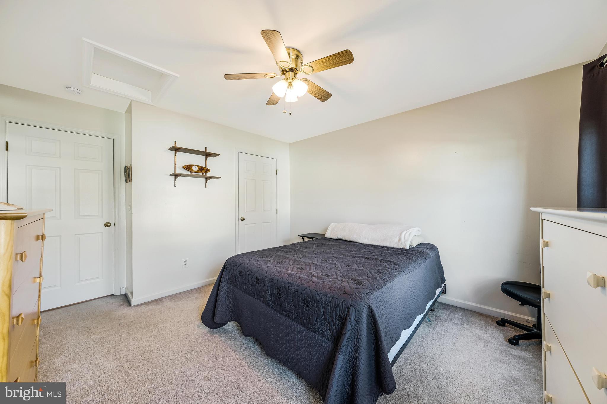 5661 Assateague Pl