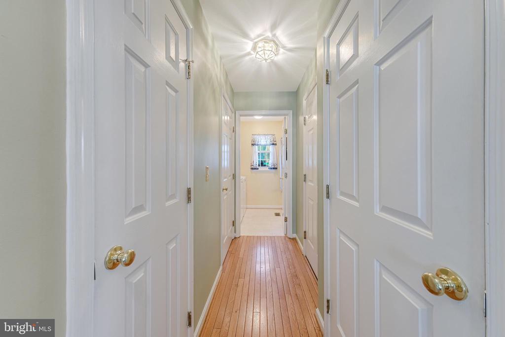 5661 Assateague Pl