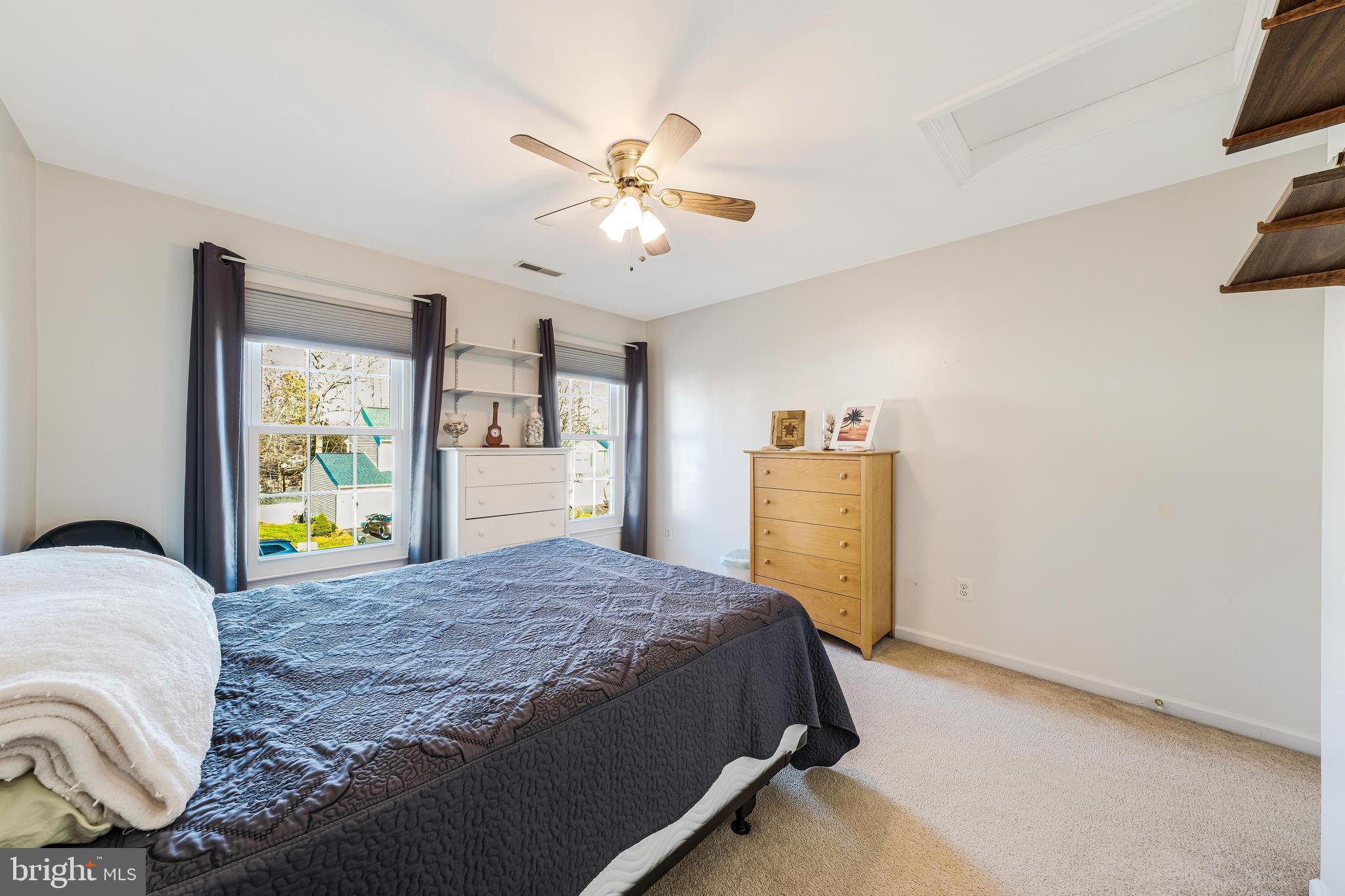 5661 Assateague Pl