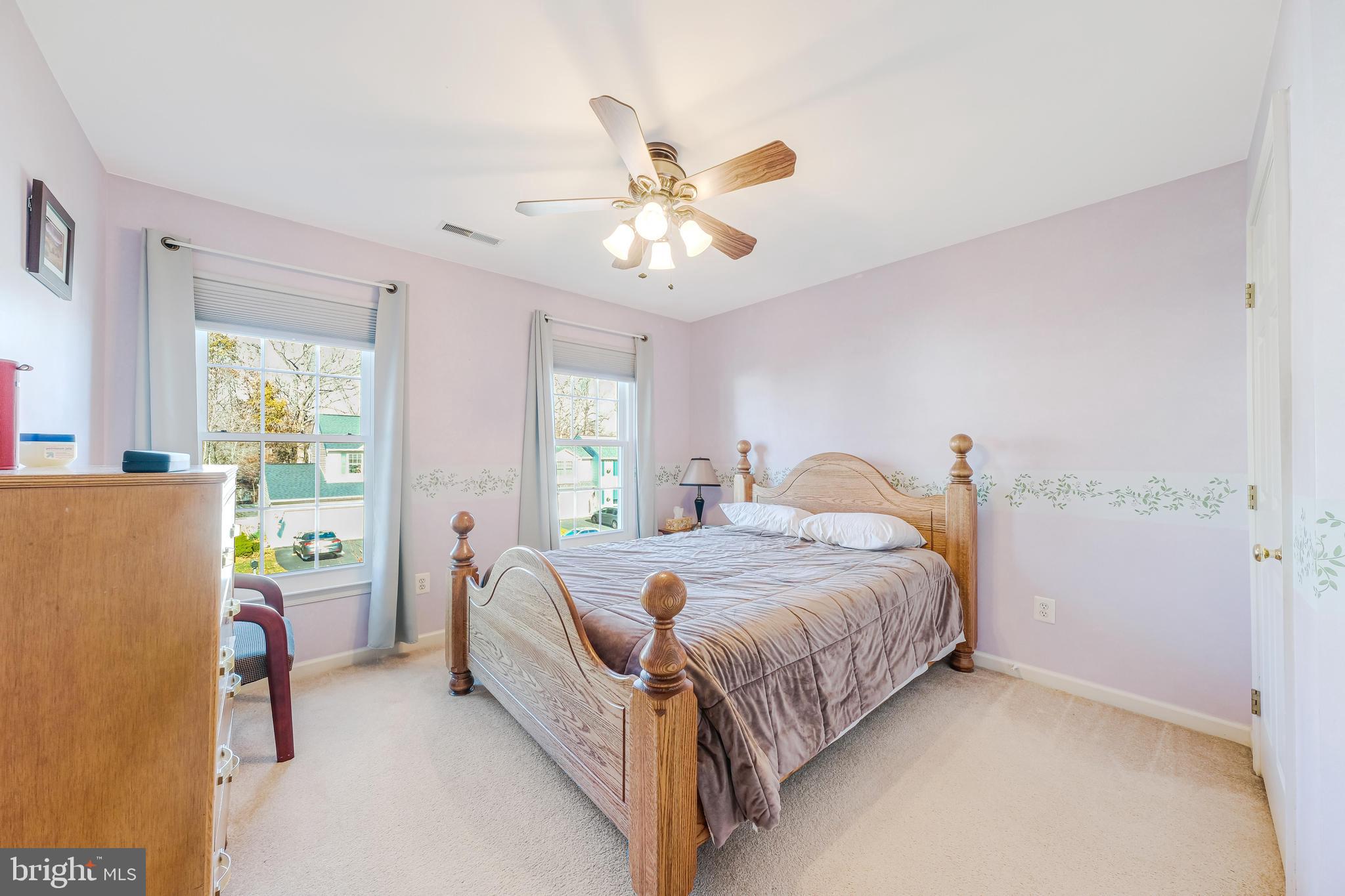 5661 Assateague Pl
