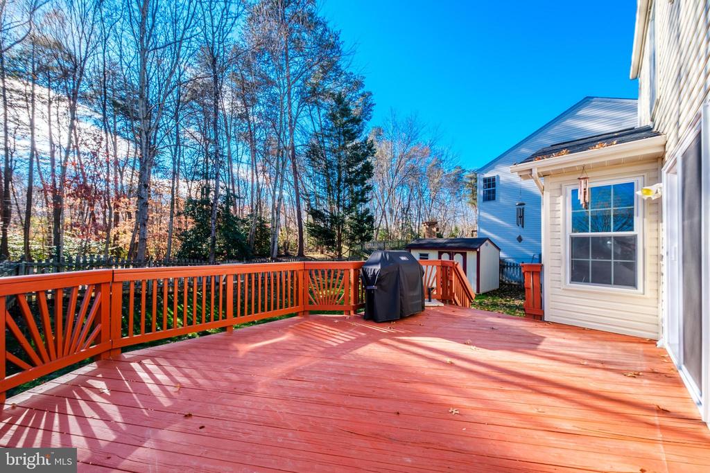 5661 Assateague Pl