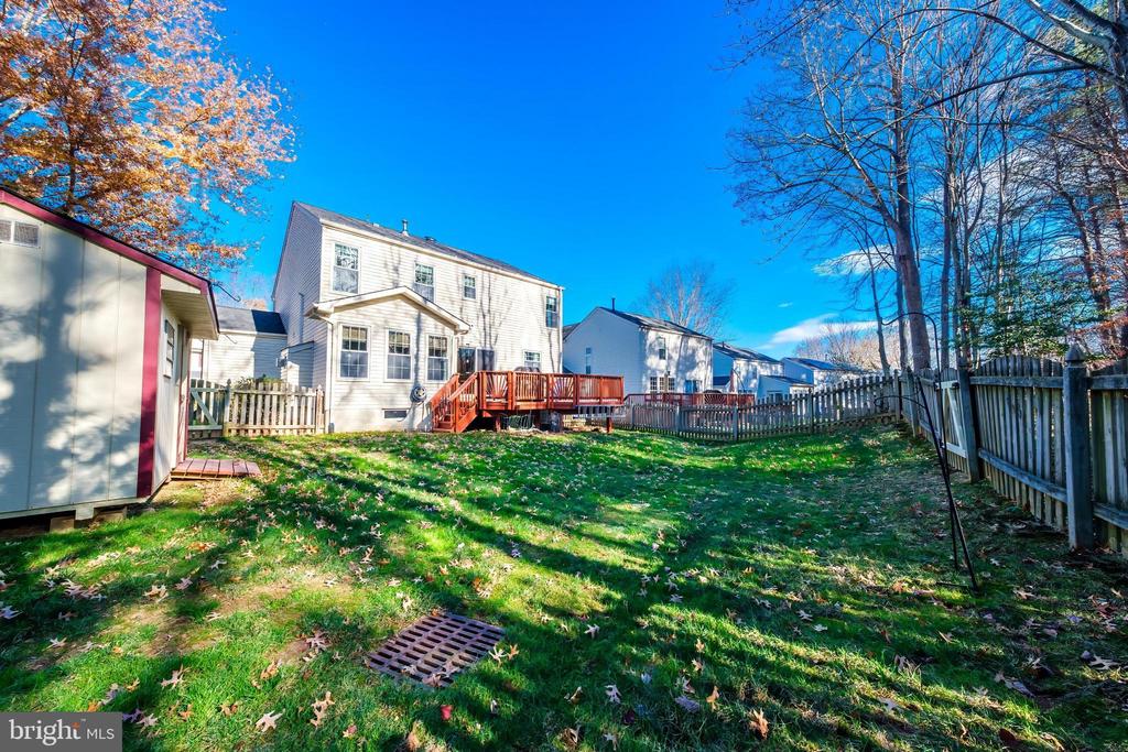 5661 Assateague Pl