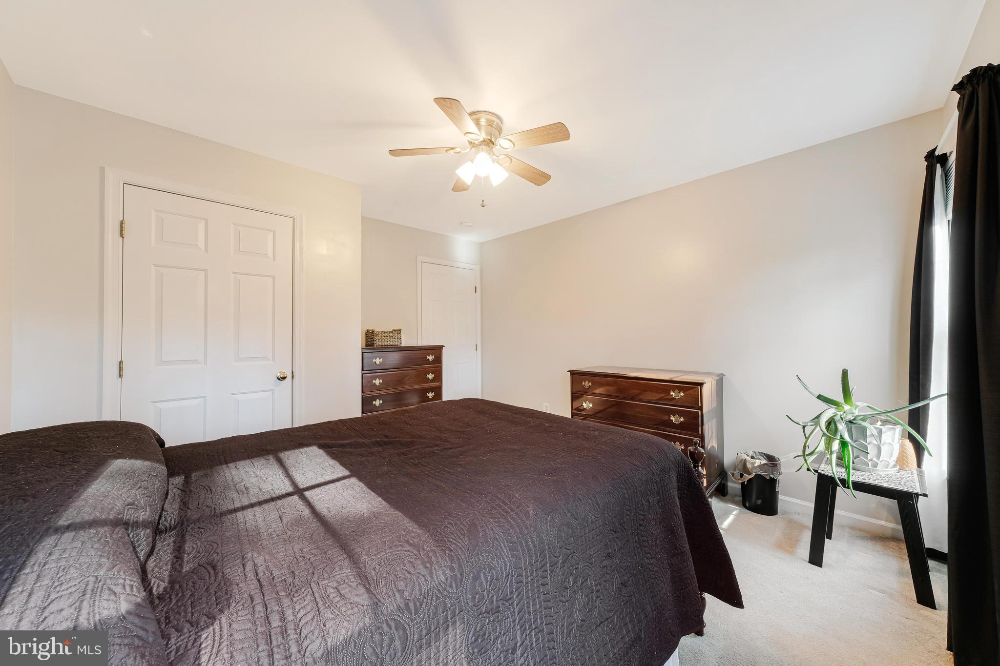 5661 Assateague Pl