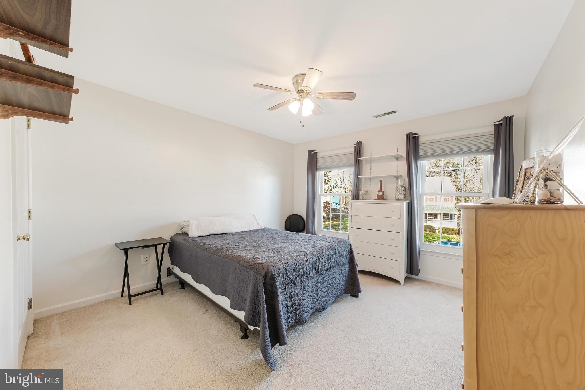 5661 Assateague Pl