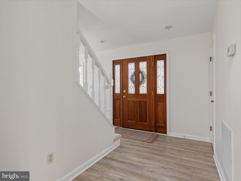 16015 Monte Vista Ln