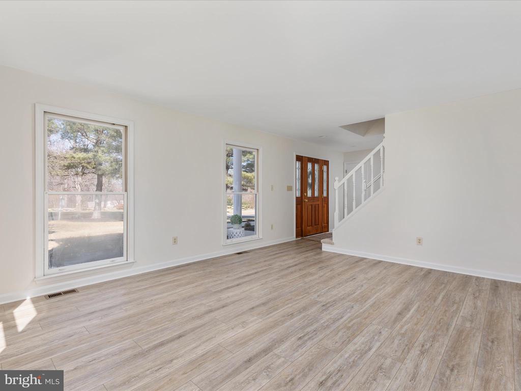 16015 Monte Vista Ln