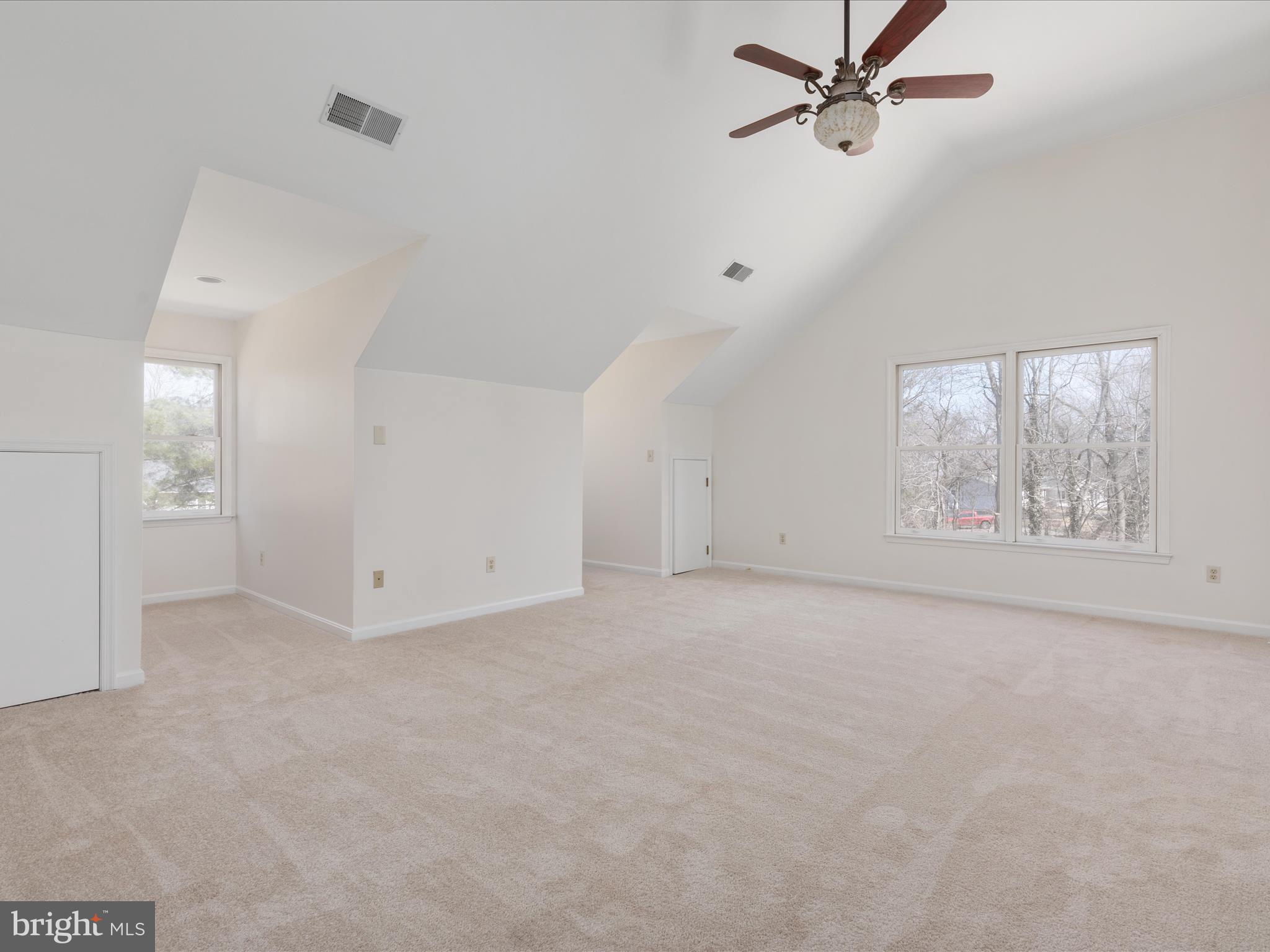 16015 Monte Vista Ln