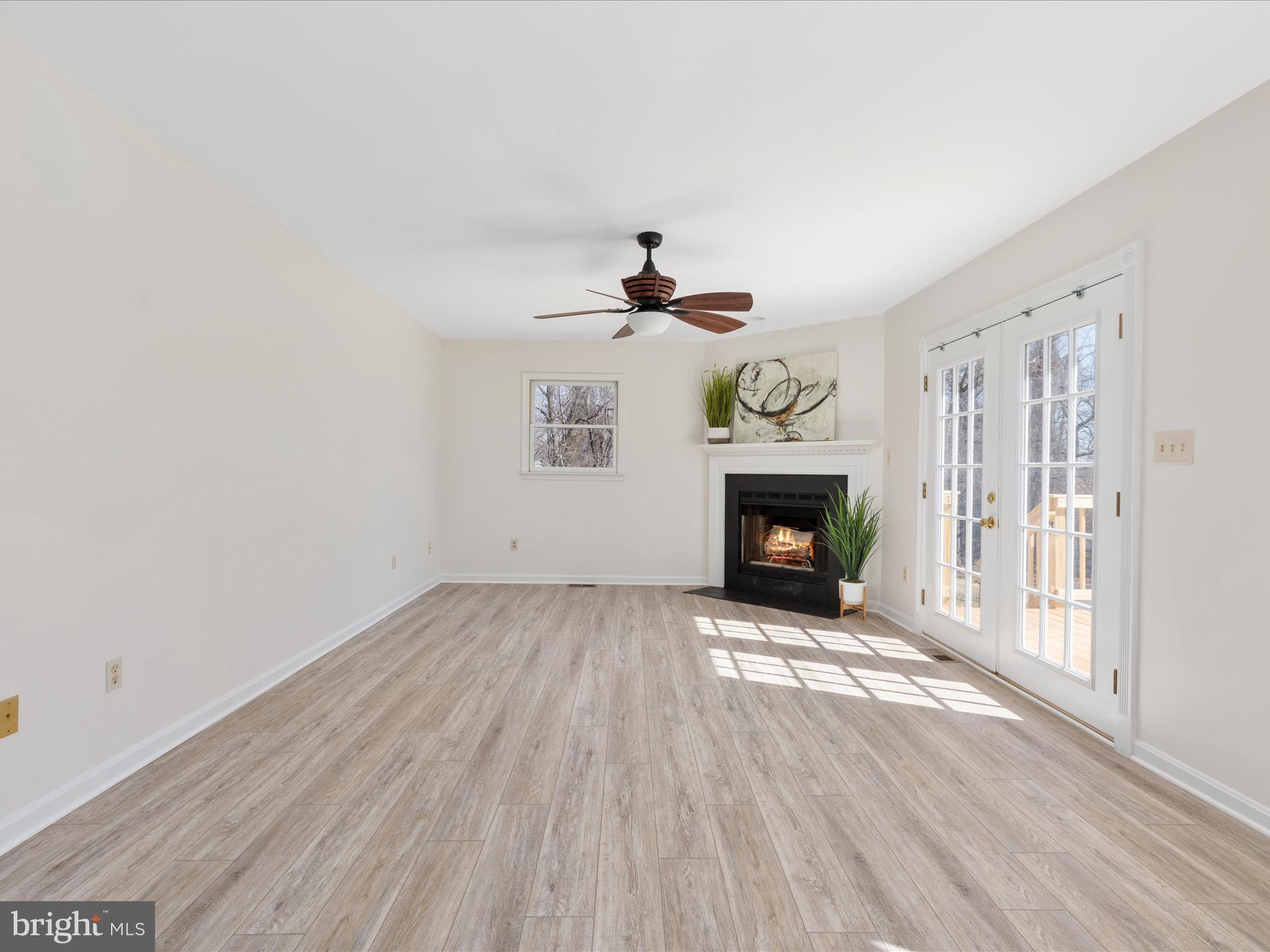 16015 Monte Vista Ln