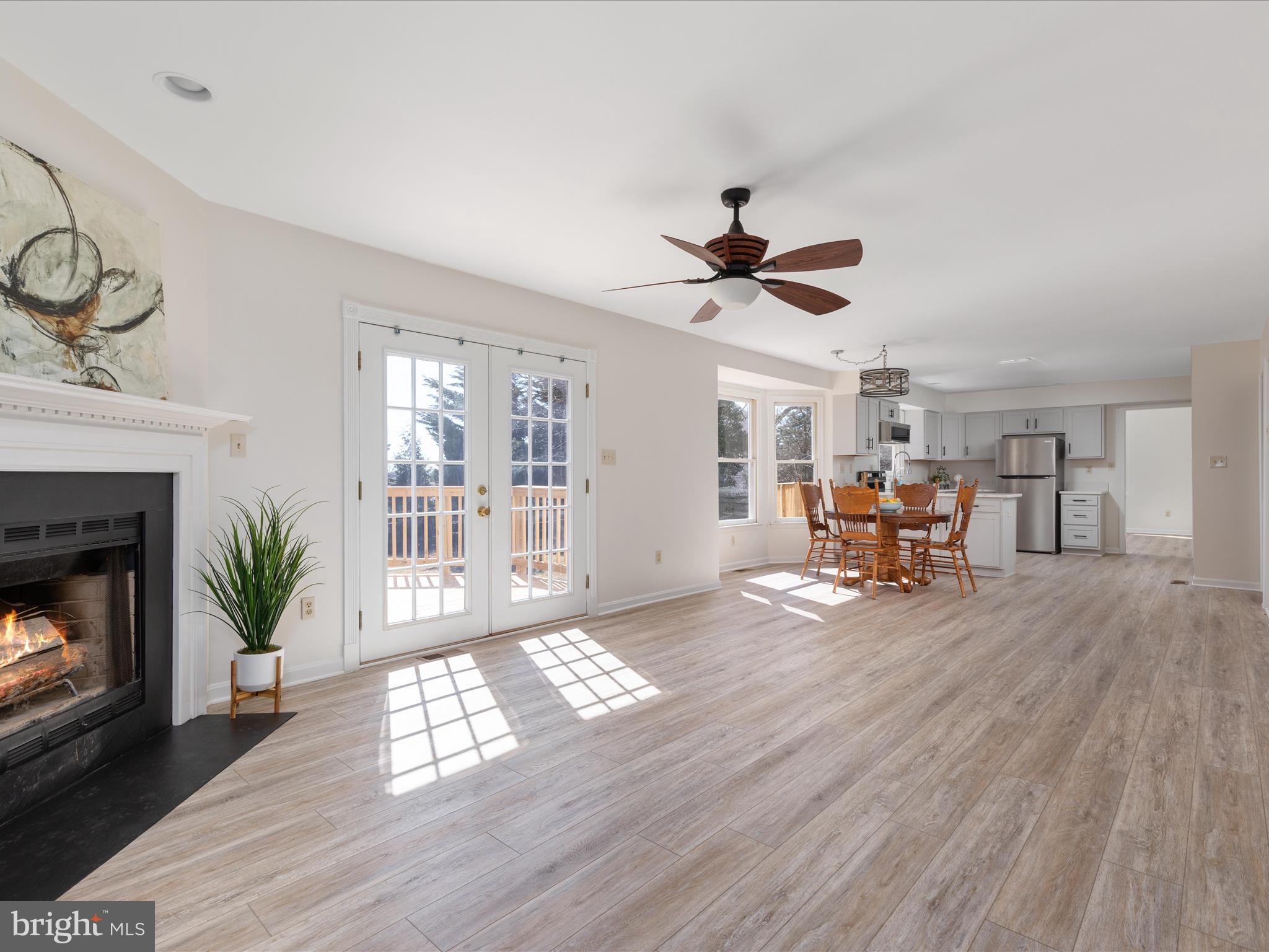 16015 Monte Vista Ln