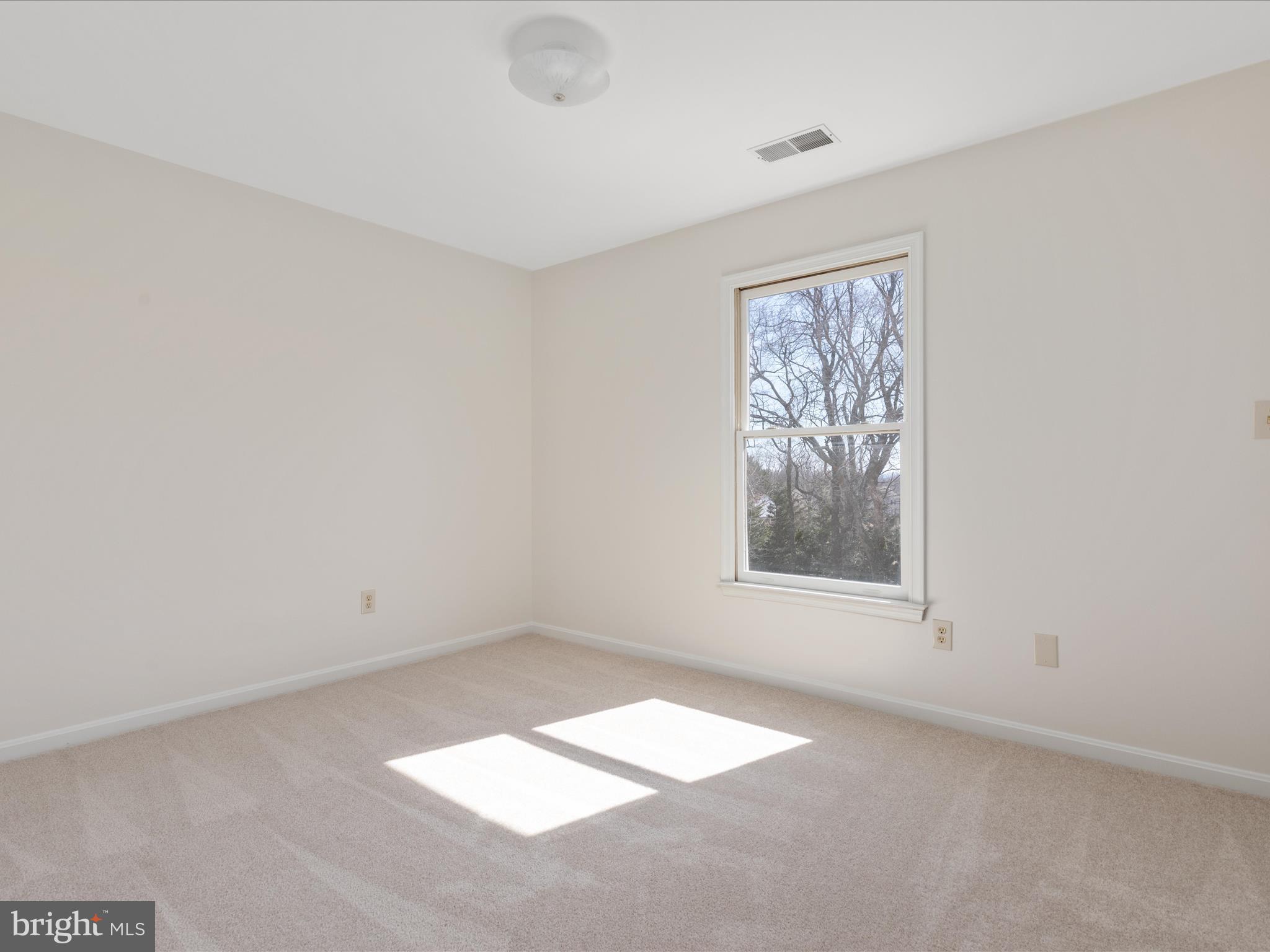 16015 Monte Vista Ln