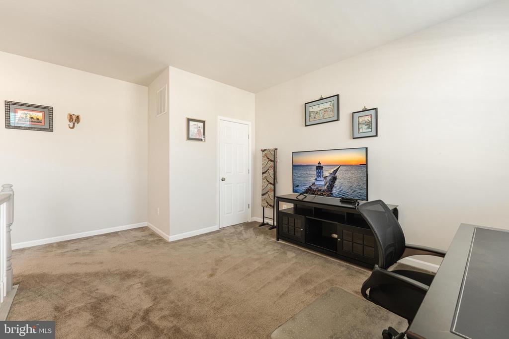 12167 Aster Rd