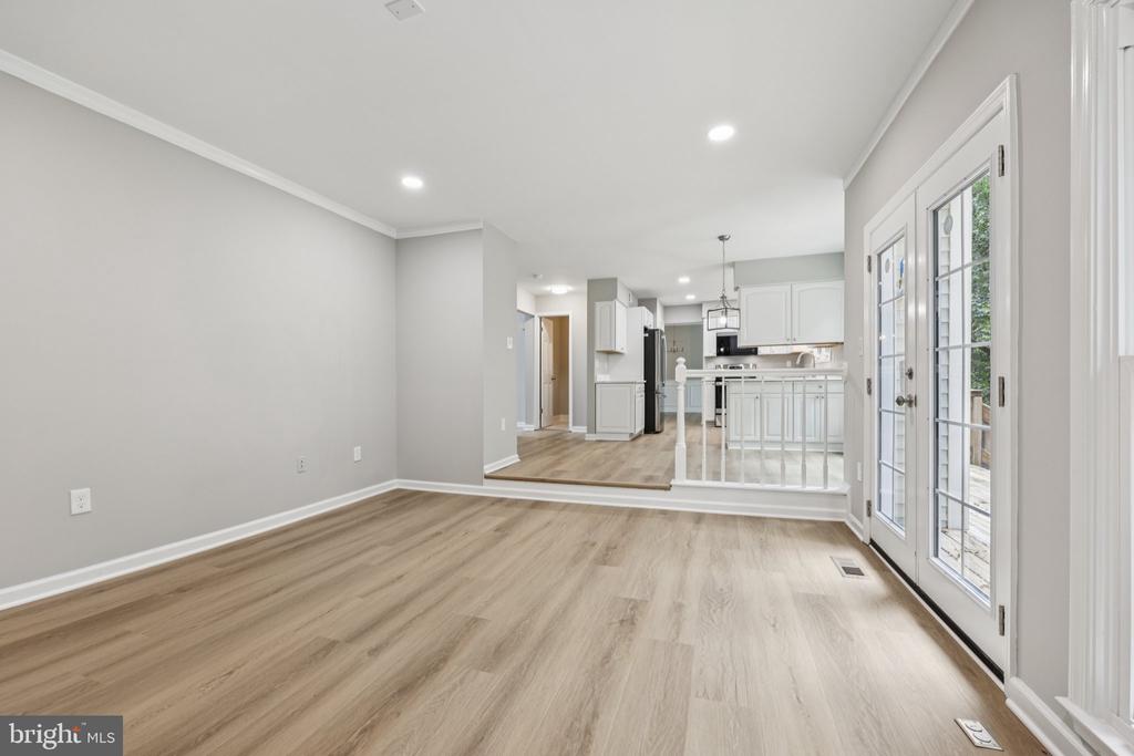 8126 TALL TIMBER DRIVE