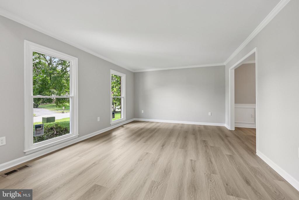8126 TALL TIMBER DRIVE