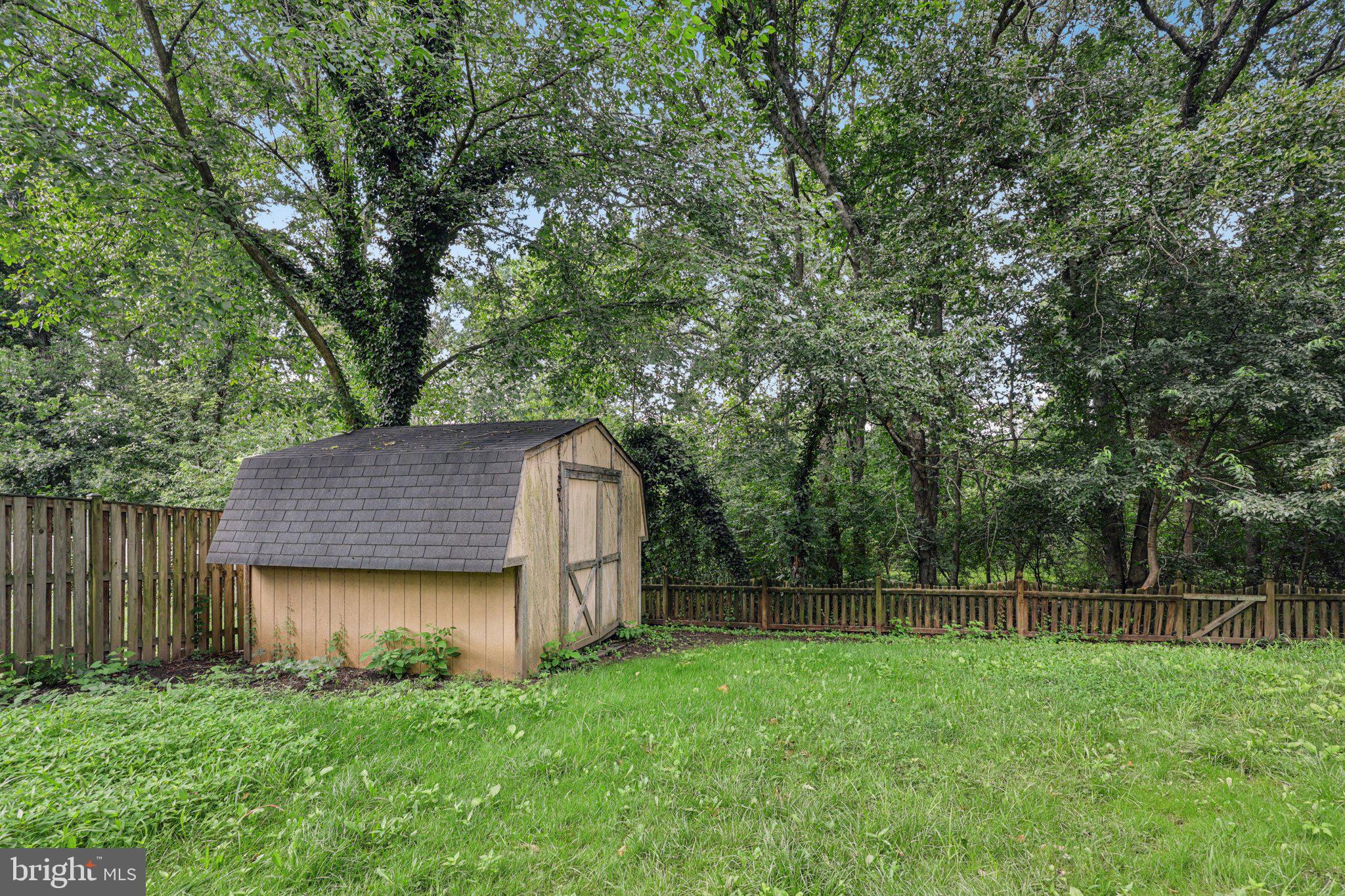 8126 TALL TIMBER DRIVE