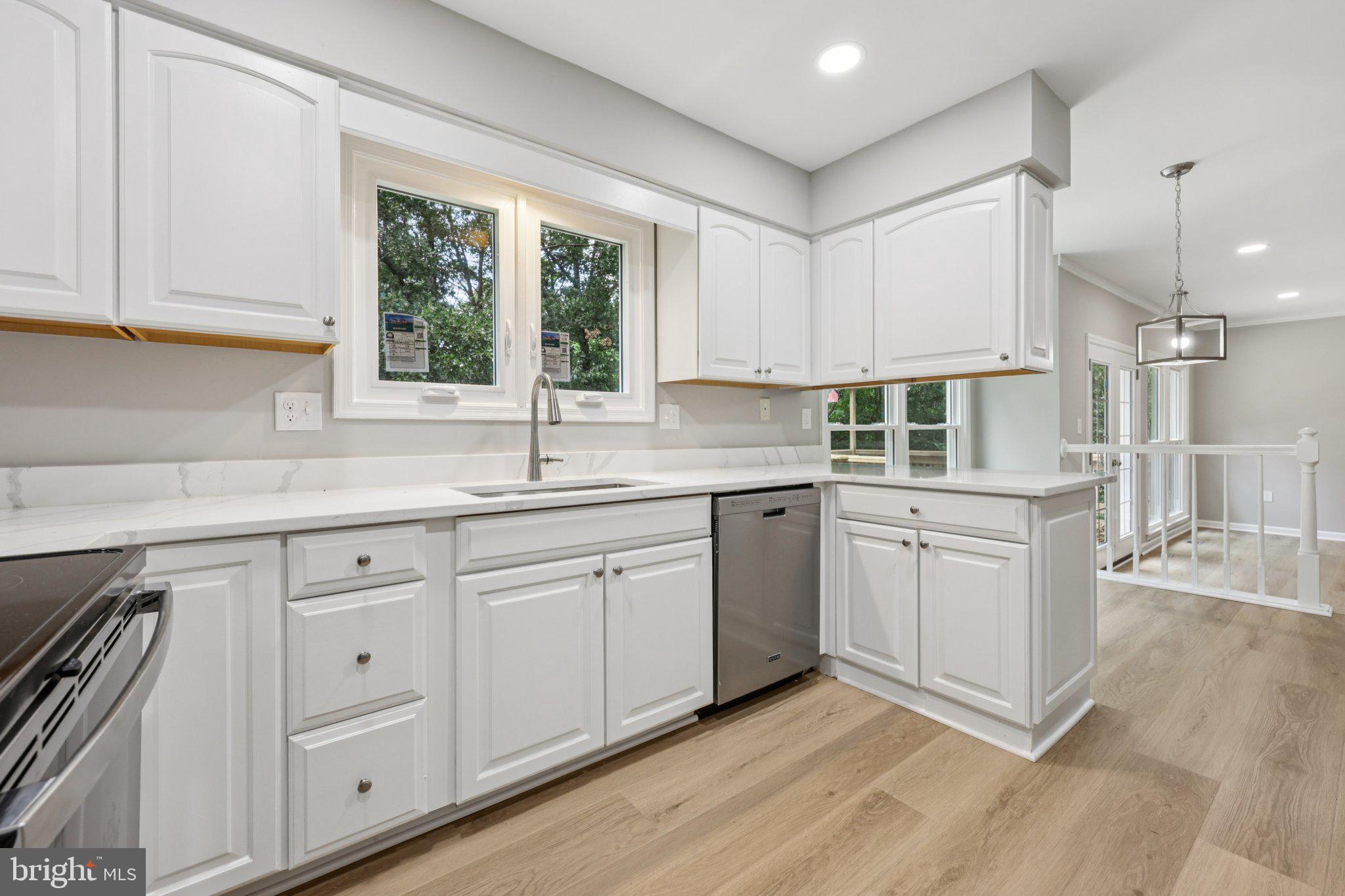 8126 TALL TIMBER DRIVE