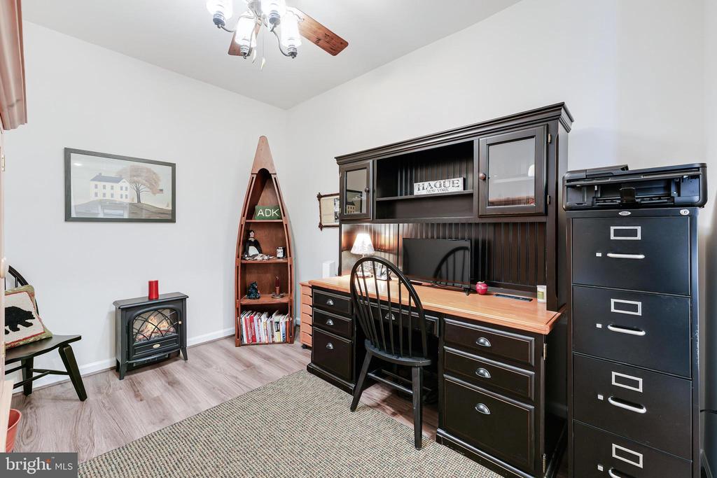 16082 Calla Lily Ln