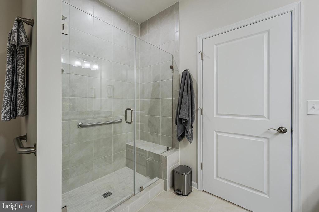 16082 Calla Lily Ln