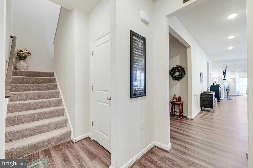 16082 Calla Lily Ln